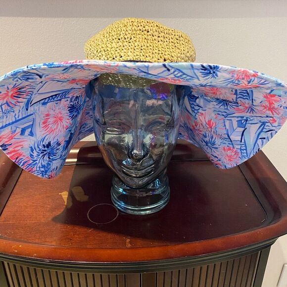 NWT Lilly Pulitzer Straw/Fabric Floppy Beach Hat in Blue Sea to Shining Sea OS - Picture 1 of 8